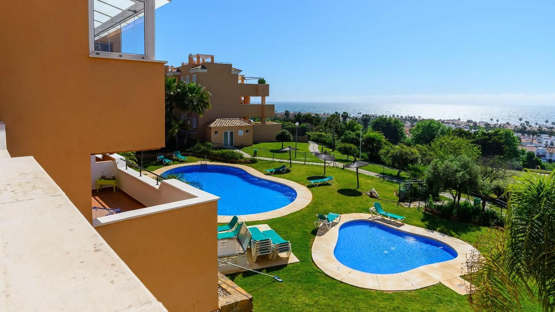 Seaview Golf Dona Julia contacts